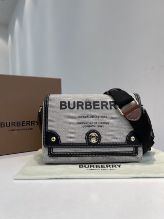 Burberry Burberry