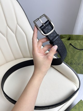 Gucci belts Gucci belts