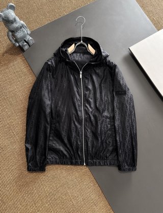 Hoodies & Sweatshirts Hoodies & Sweatshirts