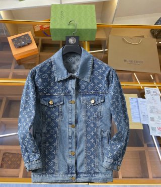 Coats & Jackets Coats & Jackets