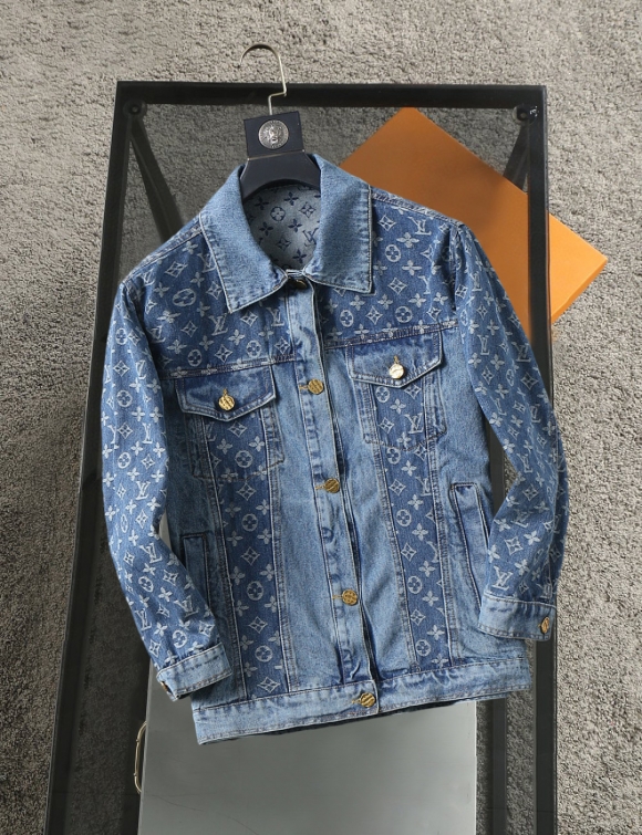 Coats & Jackets Coats & Jackets