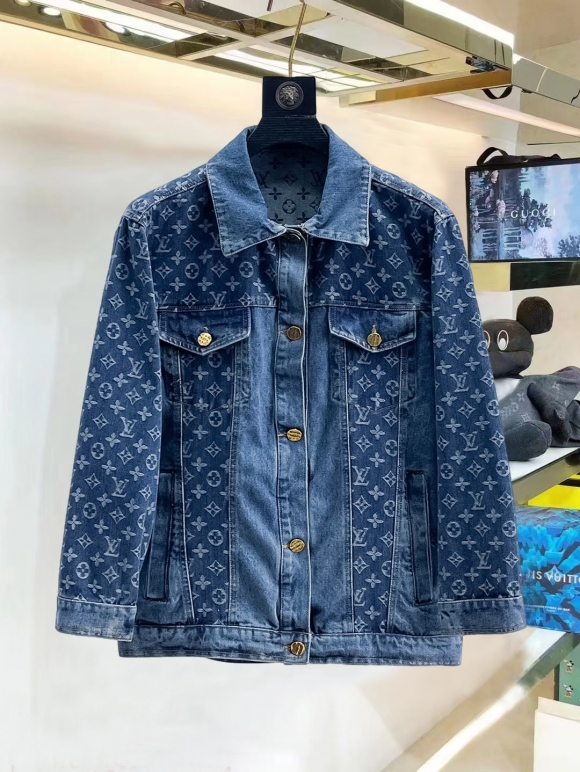 Coats & Jackets Coats & Jackets