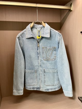 Coats & Jackets Coats & Jackets