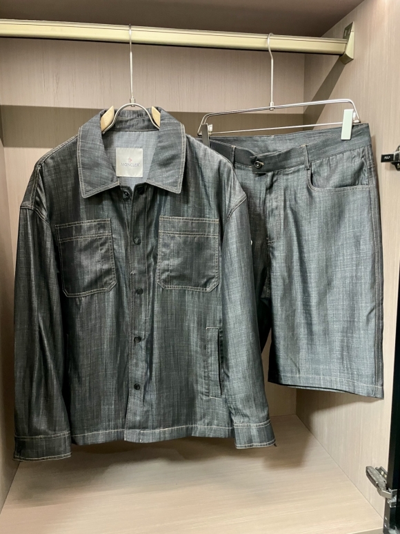 Coats & Jackets Coats & Jackets