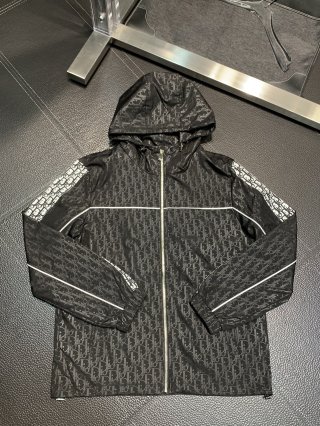 Hoodies & Sweatshirts Hoodies & Sweatshirts