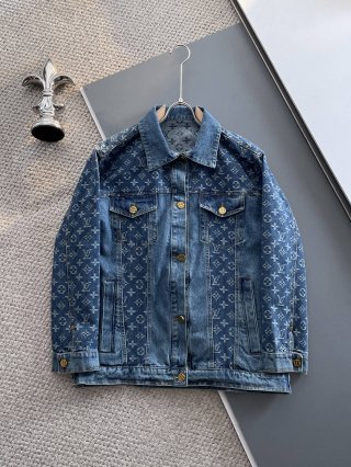 Hoodies & Sweatshirts Hoodies & Sweatshirts