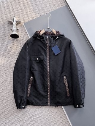 Hoodies & Sweatshirts Hoodies & Sweatshirts