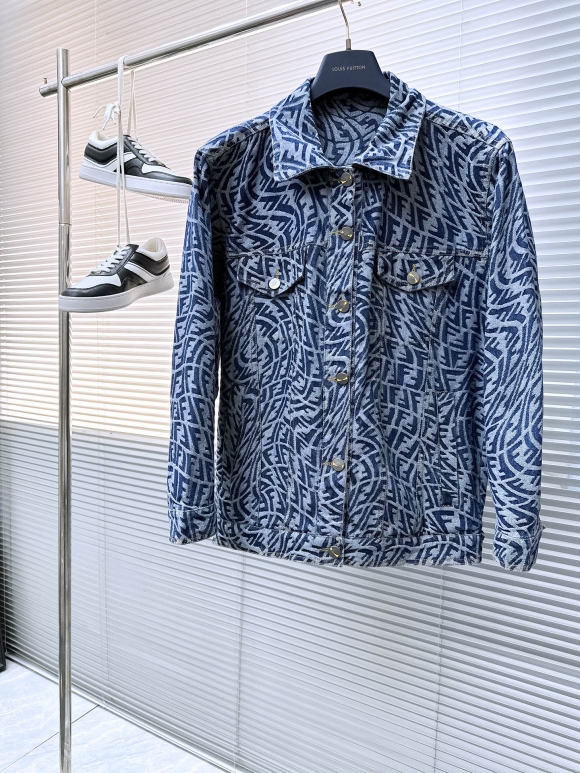 Coats & Jackets Coats & Jackets