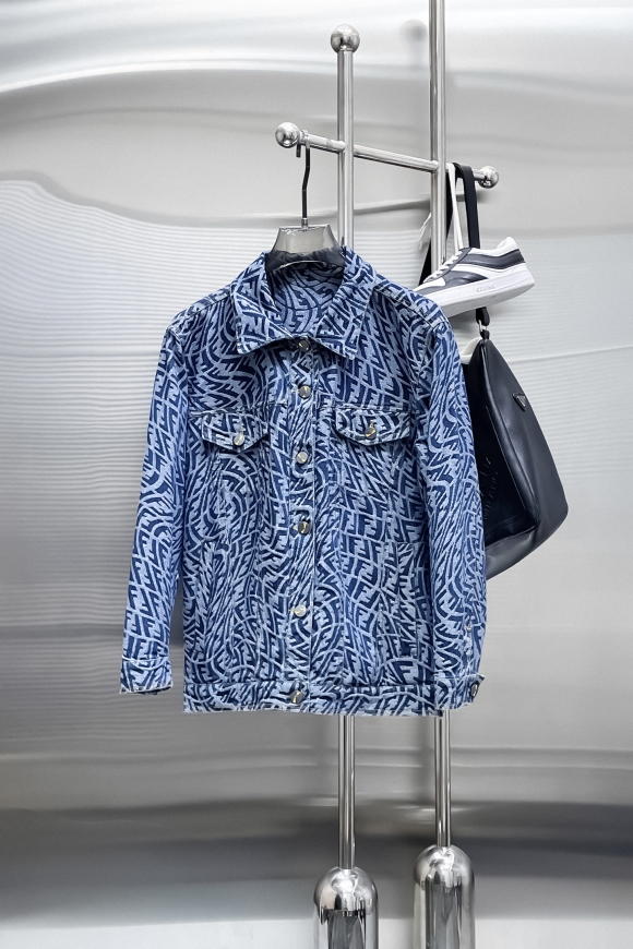 Coats & Jackets Coats & Jackets