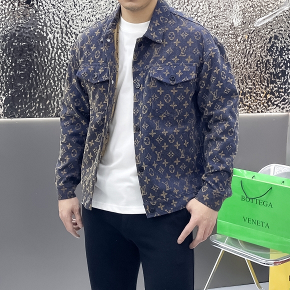 Coats & Jackets Coats & Jackets