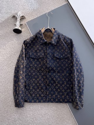 Coats & Jackets Coats & Jackets