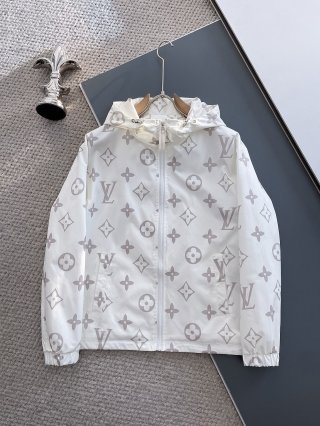 Hoodies & Sweatshirts Hoodies & Sweatshirts