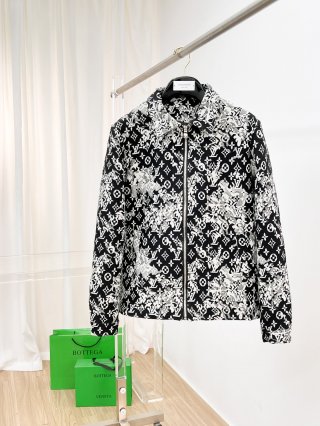 Coats & Jackets Coats & Jackets