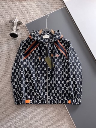 Hoodies & Sweatshirts Hoodies & Sweatshirts