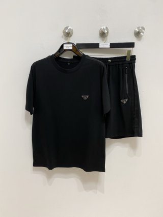 Leisure suit Leisure suit