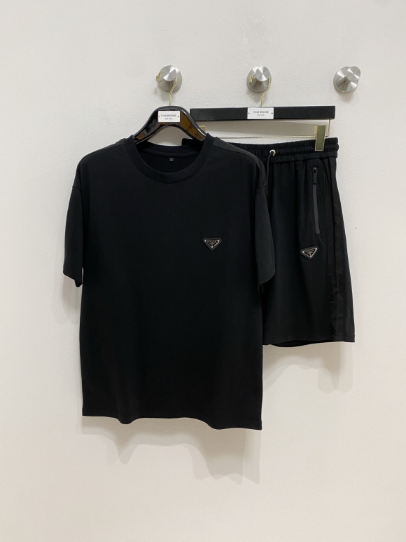 Leisure suit Leisure suit