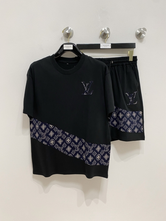 Leisure suit Leisure suit