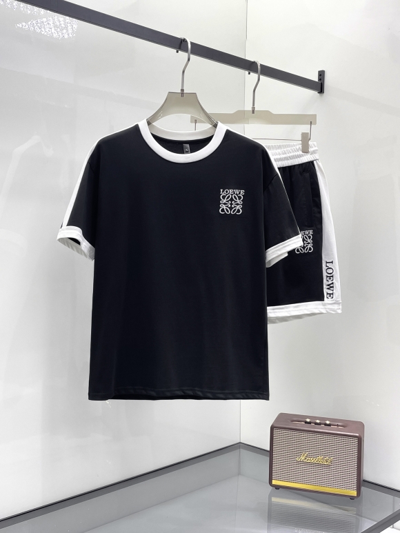 Leisure suit Leisure suit