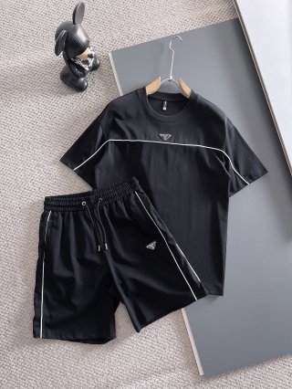 Leisure suit Leisure suit