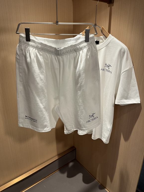 Leisure suit Leisure suit