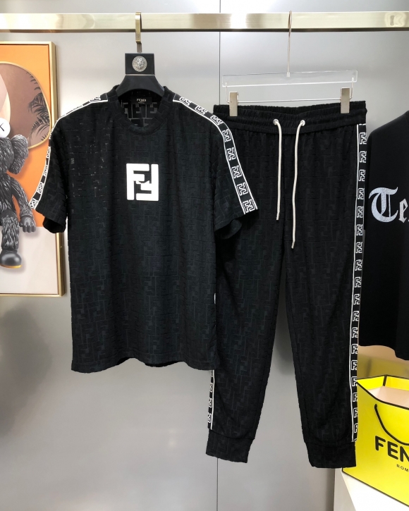 Leisure suit Leisure suit