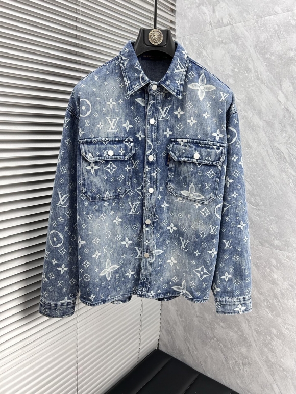 Coats & Jackets Coats & Jackets