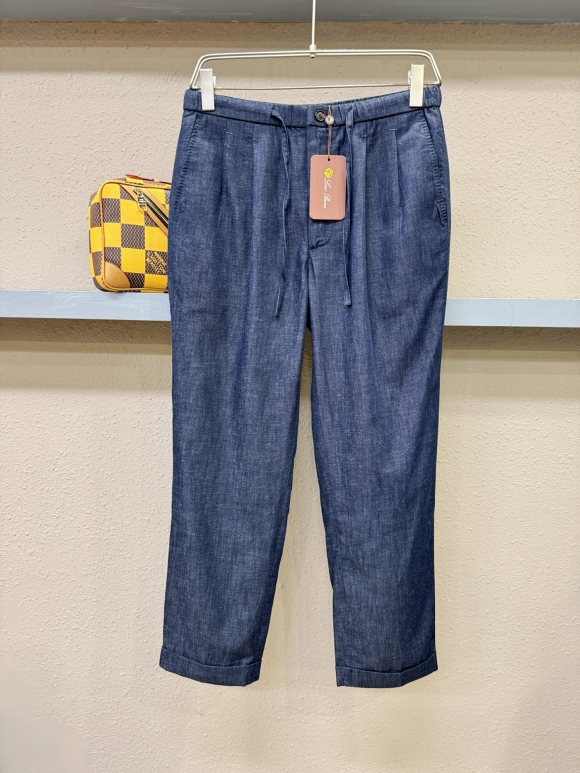 Leisure suit Leisure suit