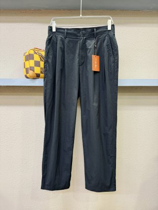 Leisure suit Leisure suit