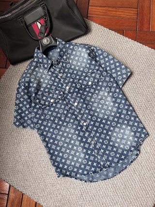 Coats & Jackets Coats & Jackets