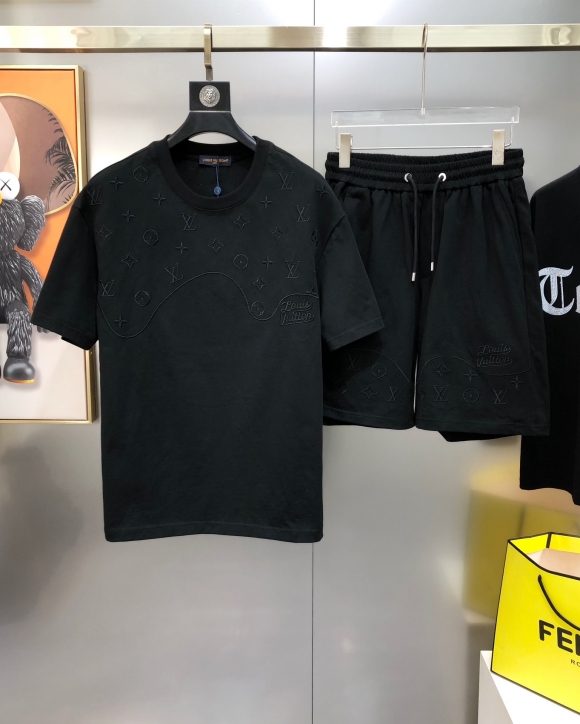 Leisure suit Leisure suit