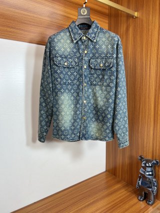 Coats & Jackets Coats & Jackets