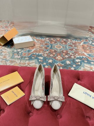 Womens shoes collection