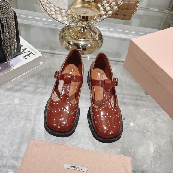 Womens shoes collection