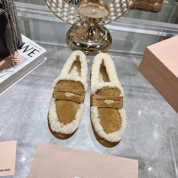 Womens shoes collection