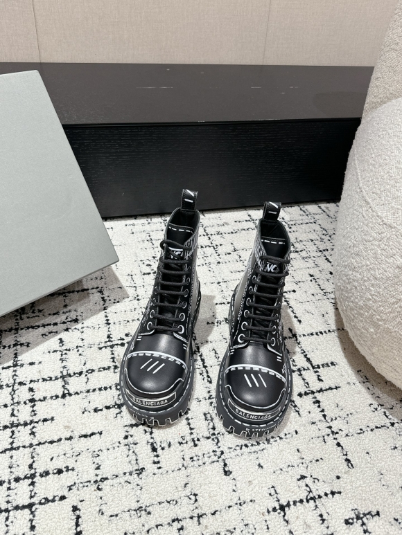 Womens shoes collection Womens shoes collection