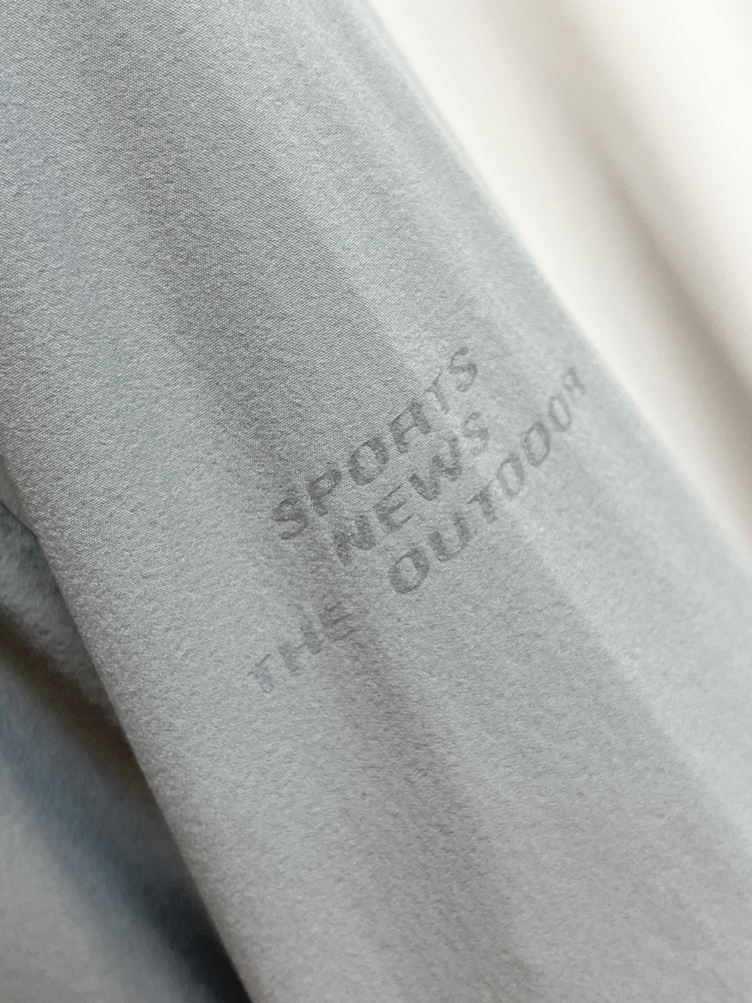 Hoodies & Sweatshirts