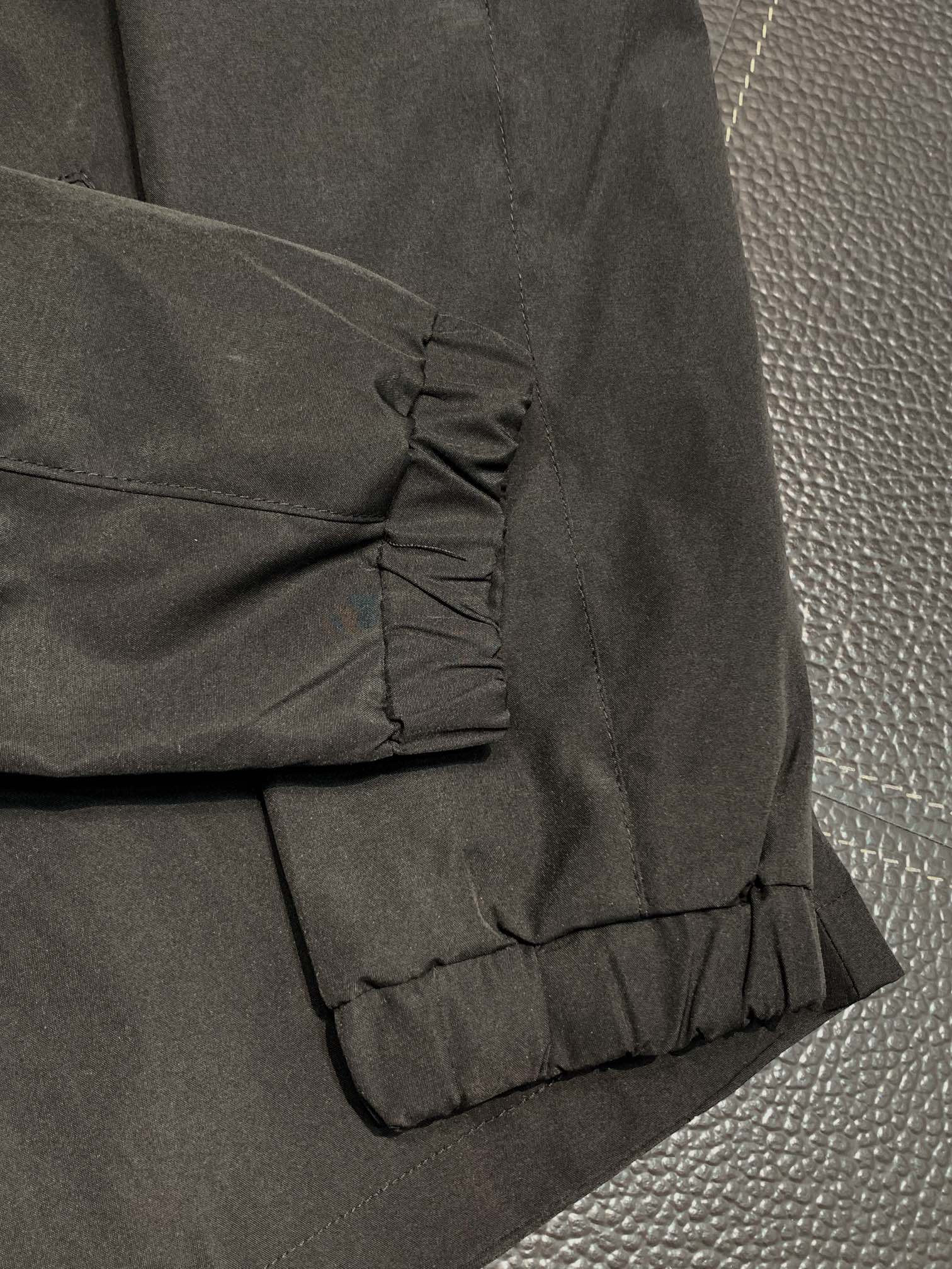 Hoodies & Sweatshirts