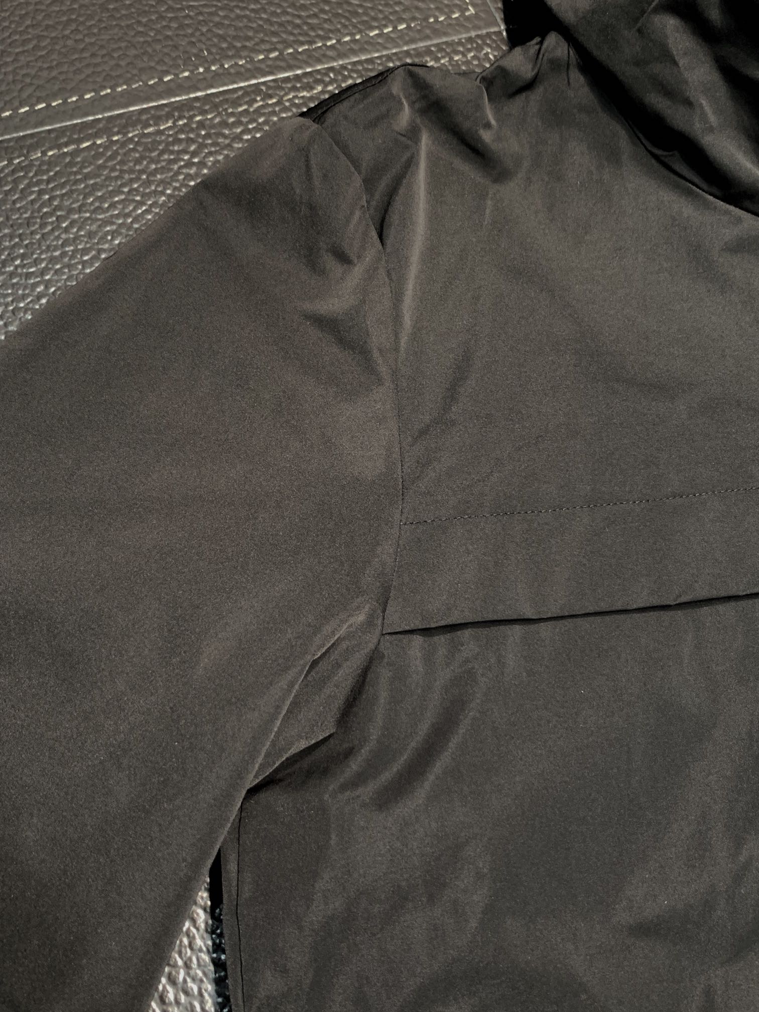 Hoodies & Sweatshirts