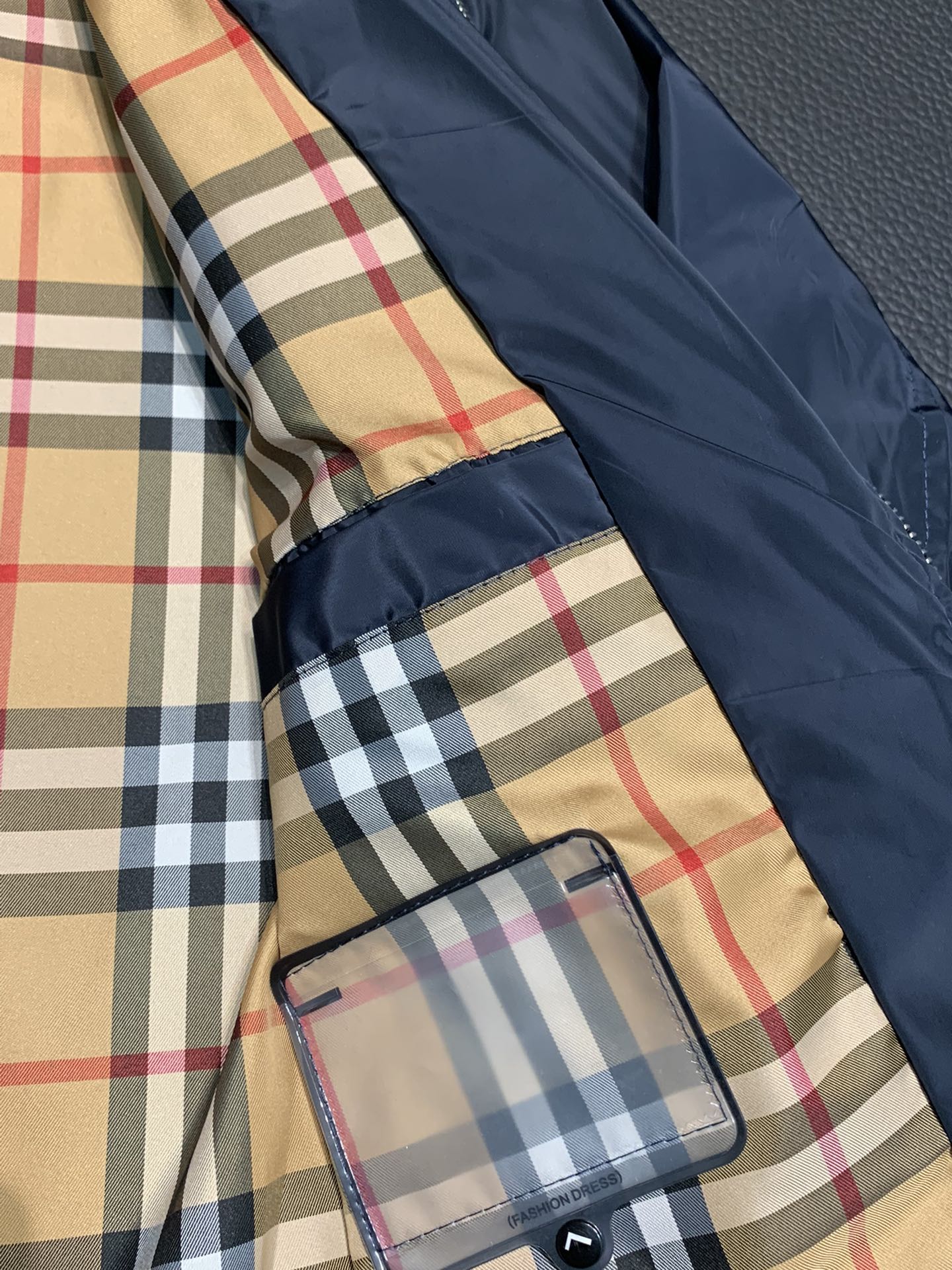 Hoodies & Sweatshirts