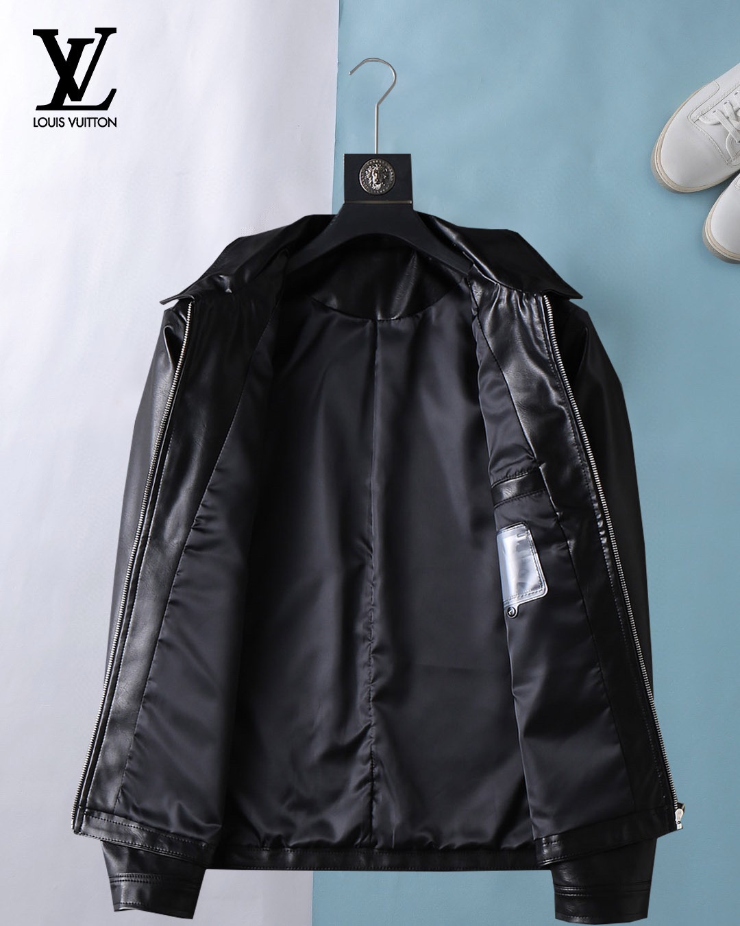 Hoodies & Sweatshirts