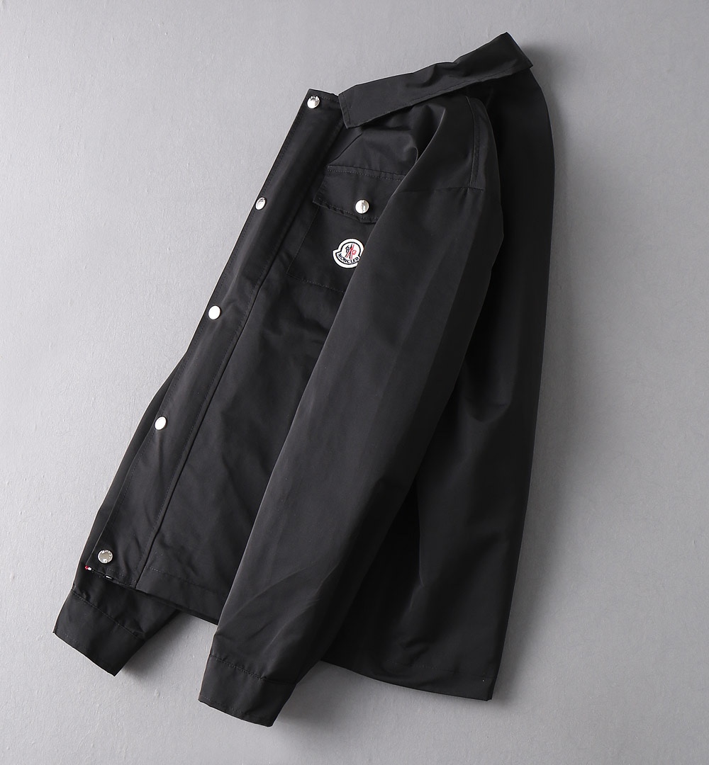 Hoodies & Sweatshirts