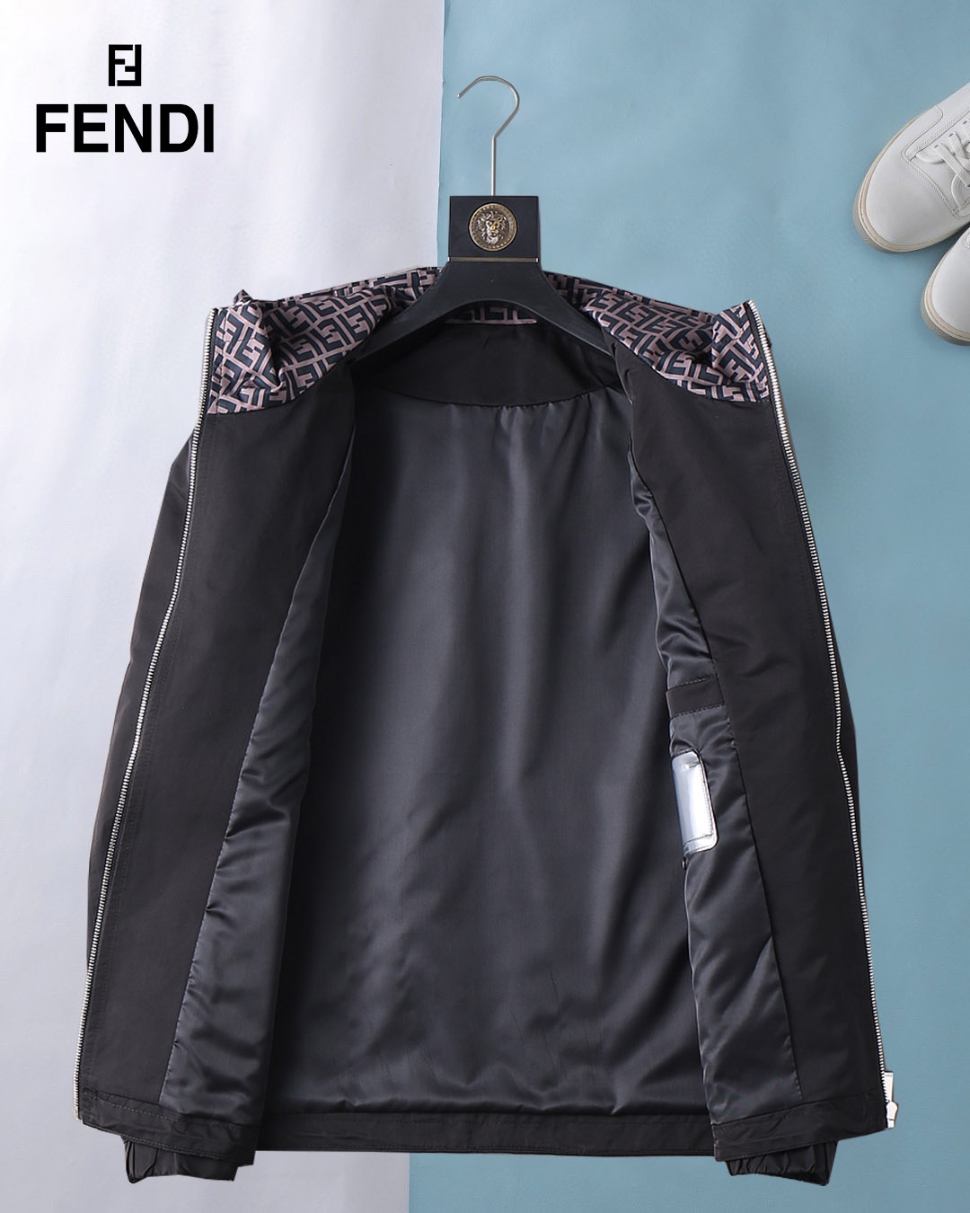 Hoodies & Sweatshirts