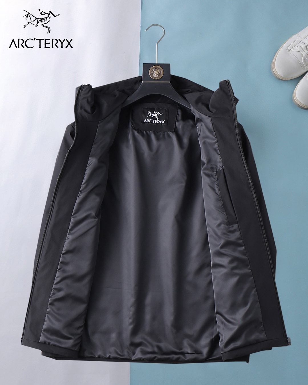 Hoodies & Sweatshirts