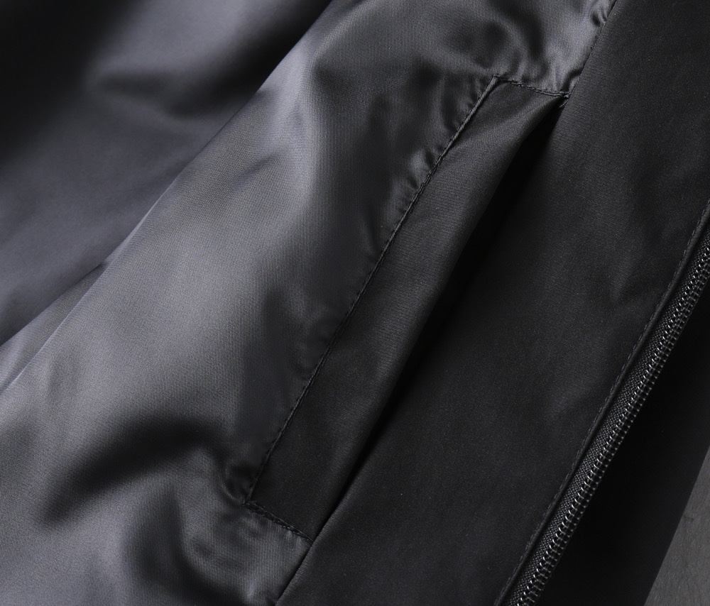 Hoodies & Sweatshirts