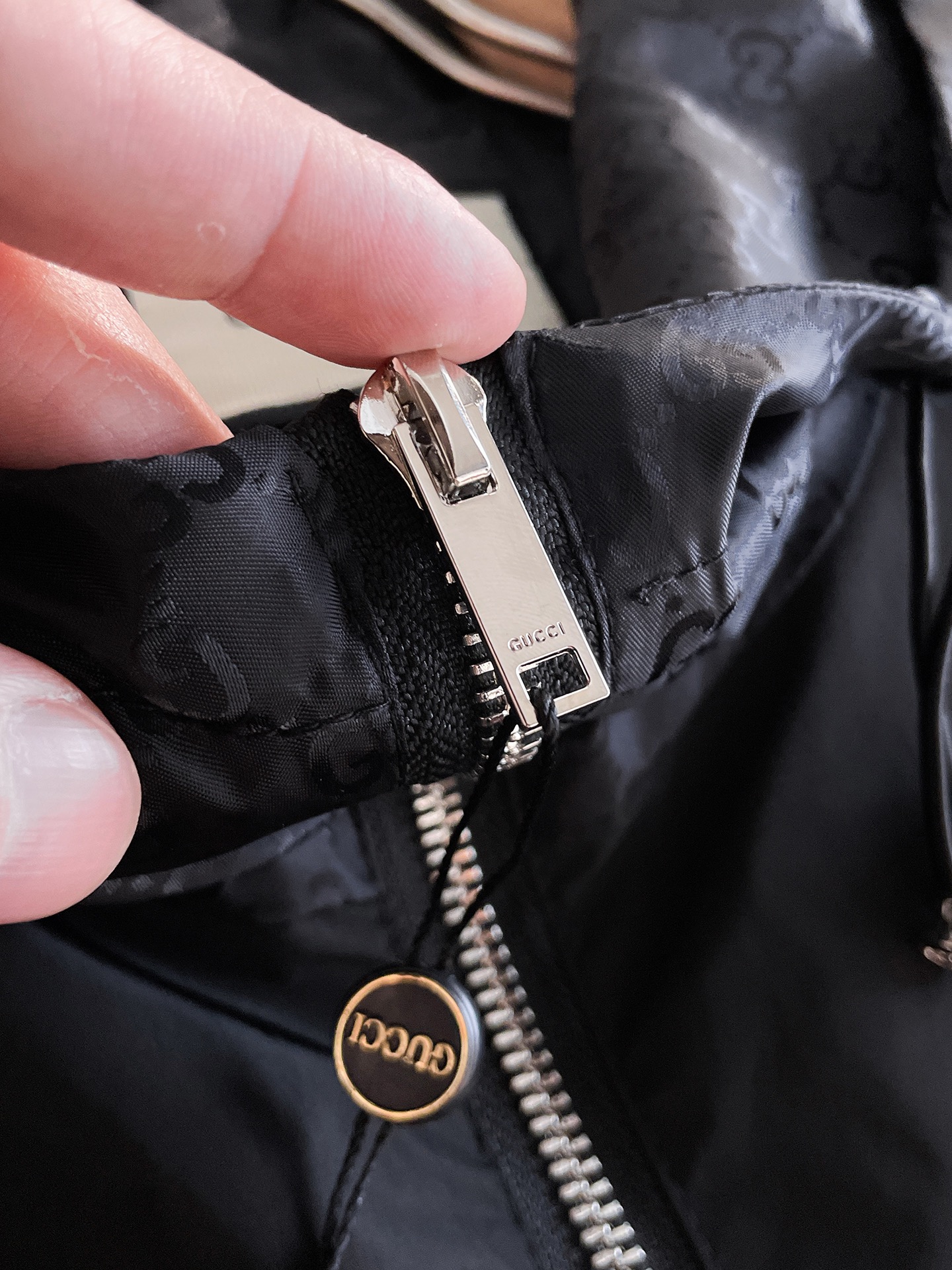 Hoodies & Sweatshirts