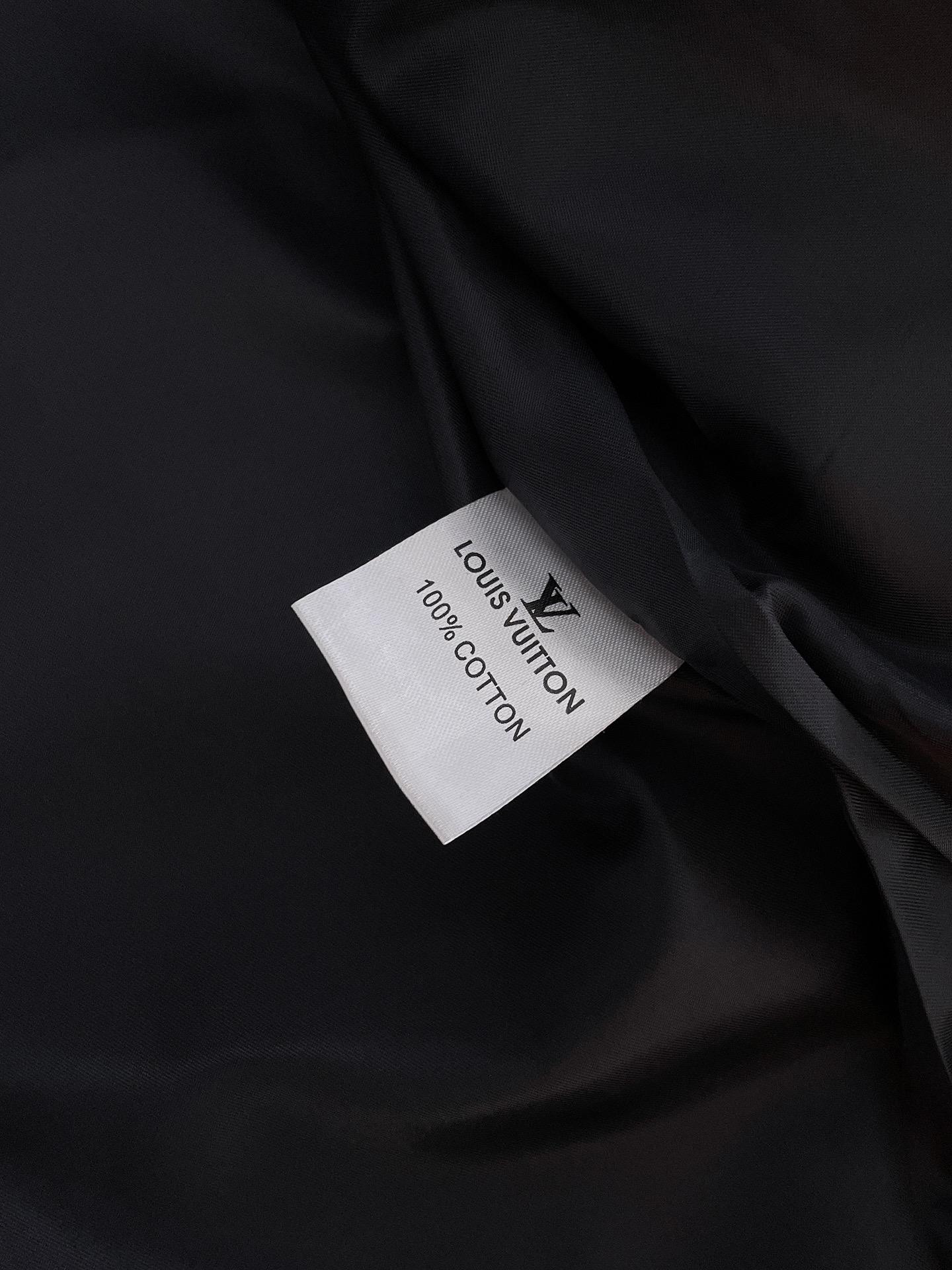 Hoodies & Sweatshirts