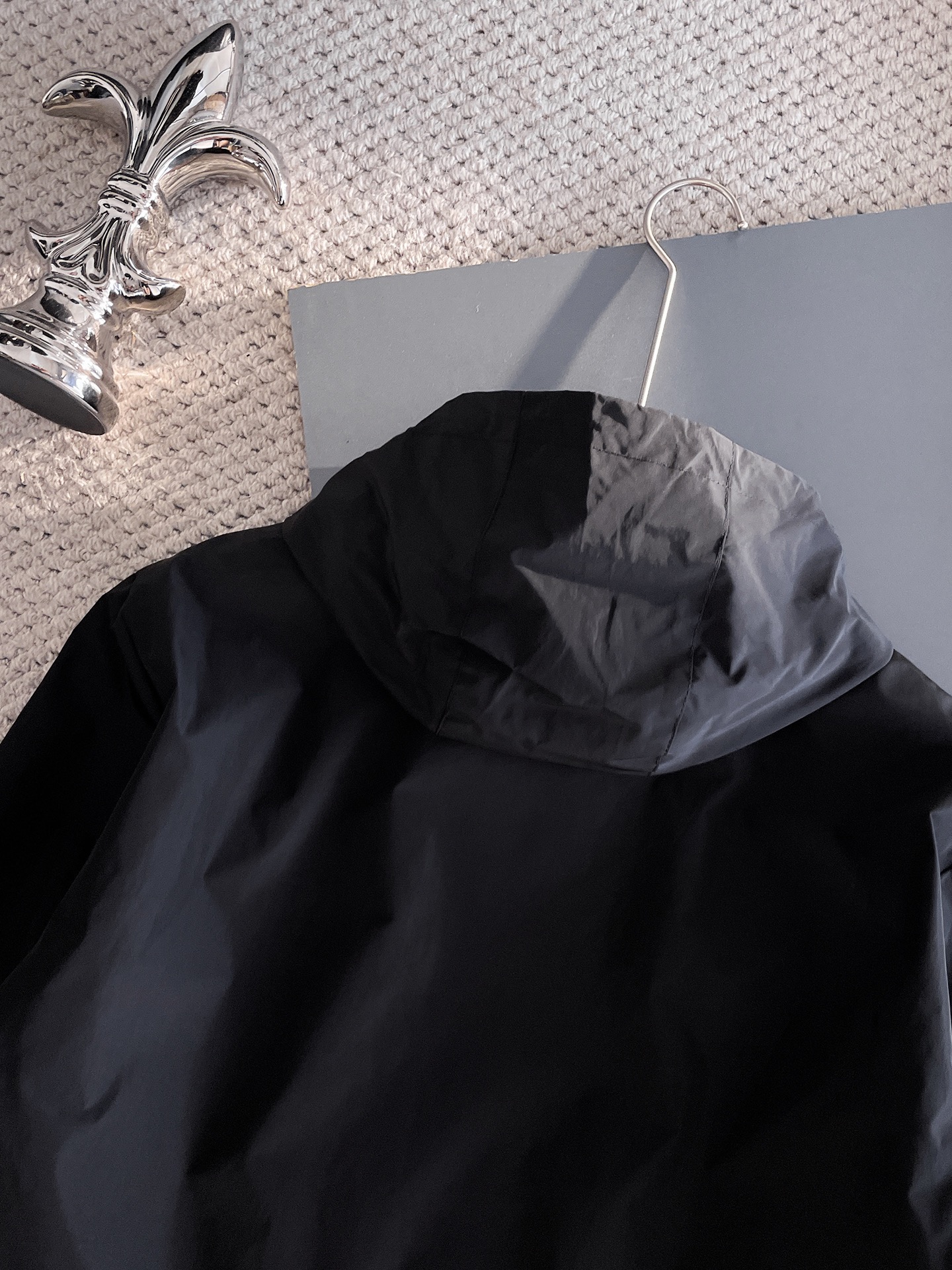 Hoodies & Sweatshirts