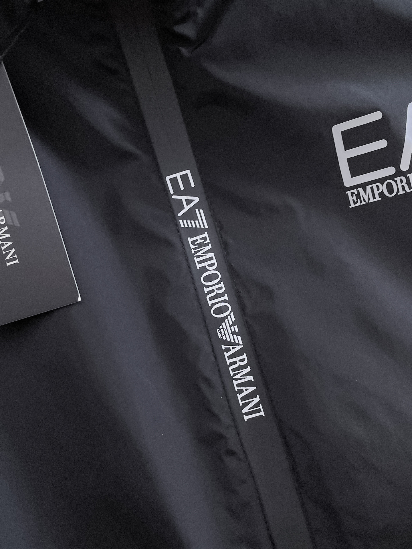 Hoodies & Sweatshirts