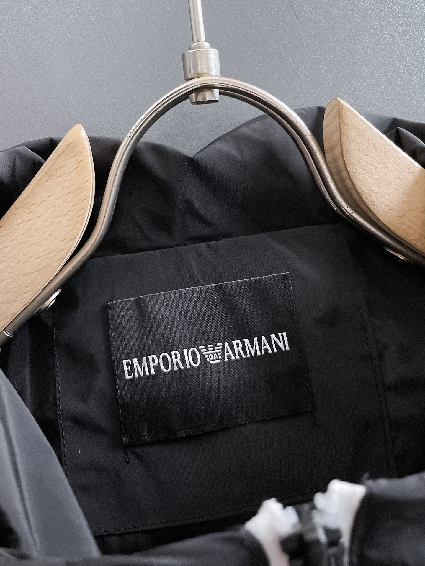 Hoodies & Sweatshirts