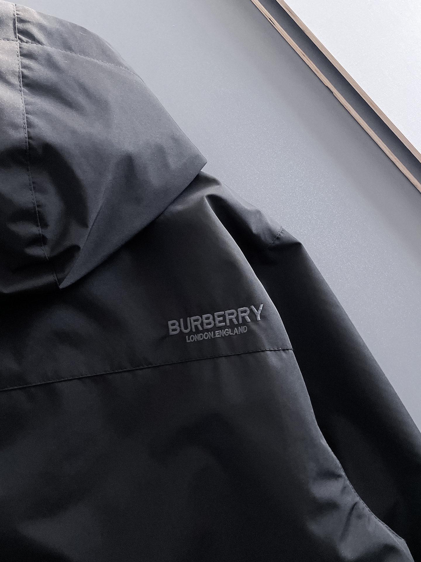 Hoodies & Sweatshirts